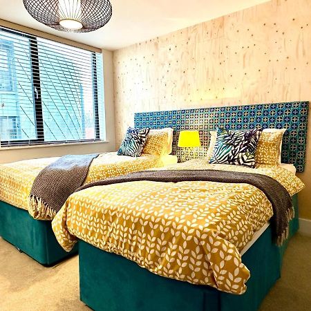 Beautiful New 2 Bedroom Apartment - Next To The Beach - Great Location - Free Parking - Fast Wifi - Smart Tv - Sleeps Up To 4! Close To Purbeck, Corfe Castle, Sandbanks, Poole & Bournemouth Swanage Buitenkant foto