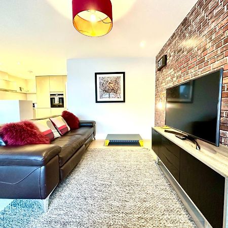 Beautiful New 2 Bedroom Apartment - Next To The Beach - Great Location - Free Parking - Fast Wifi - Smart Tv - Sleeps Up To 4! Close To Purbeck, Corfe Castle, Sandbanks, Poole & Bournemouth Swanage Buitenkant foto
