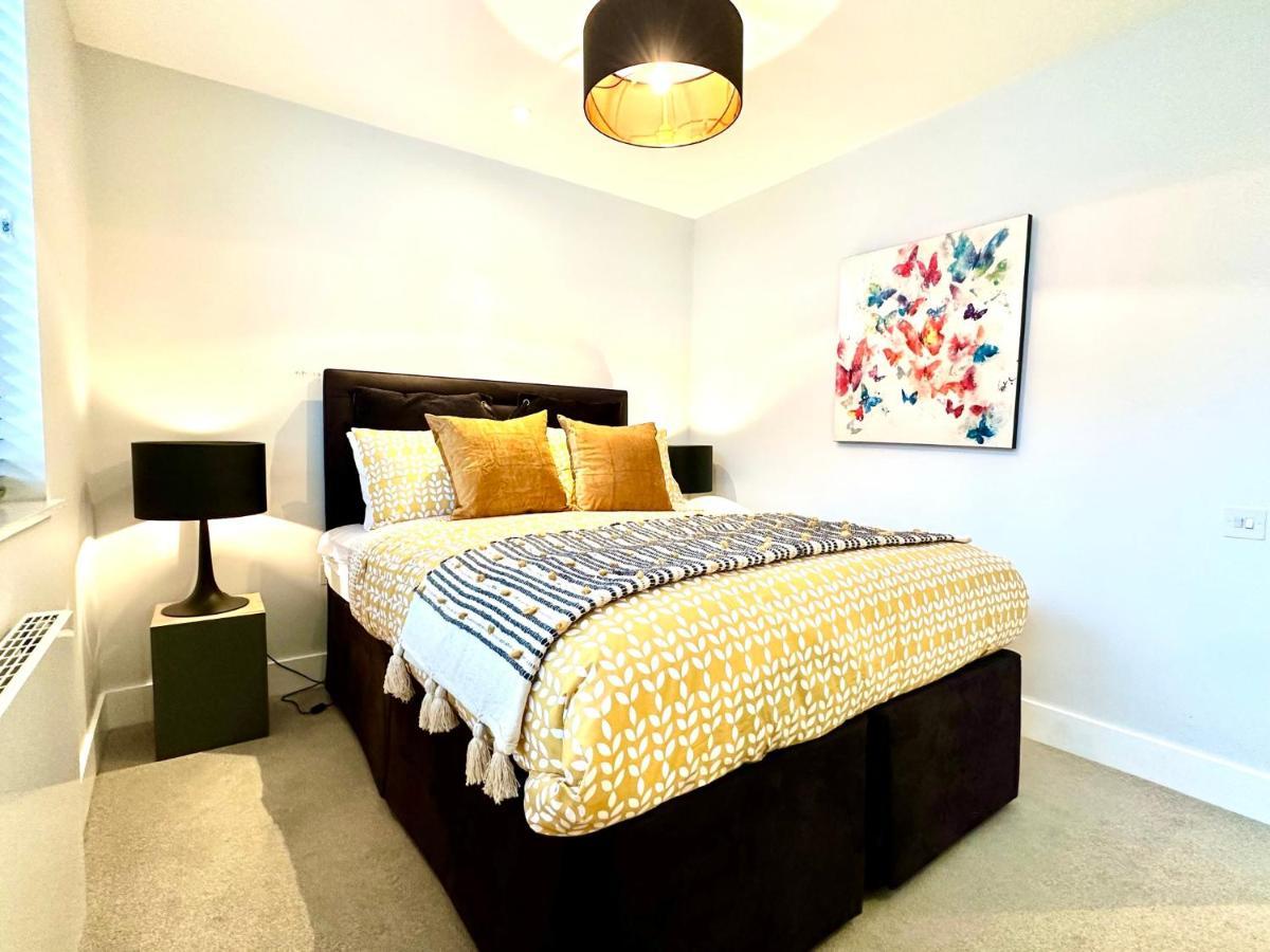 Beautiful New 2 Bedroom Apartment - Next To The Beach - Great Location - Free Parking - Fast Wifi - Smart Tv - Sleeps Up To 4! Close To Purbeck, Corfe Castle, Sandbanks, Poole & Bournemouth Swanage Buitenkant foto