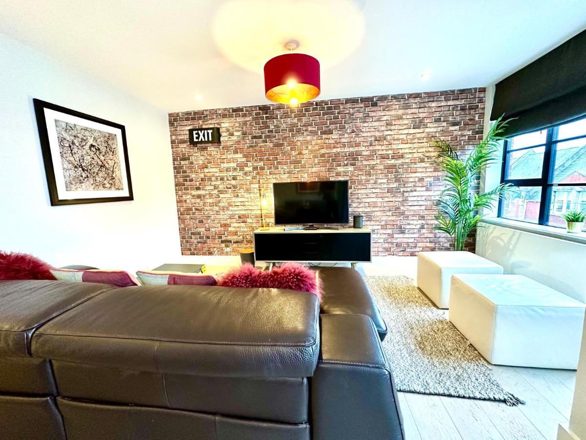 Beautiful New 2 Bedroom Apartment - Next To The Beach - Great Location - Free Parking - Fast Wifi - Smart Tv - Sleeps Up To 4! Close To Purbeck, Corfe Castle, Sandbanks, Poole & Bournemouth Swanage Buitenkant foto